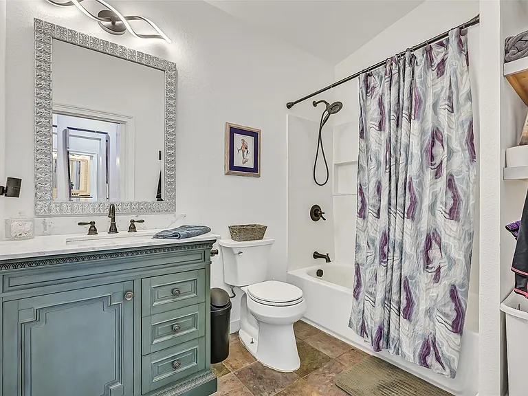 1820 Market St #2 — Photo 27