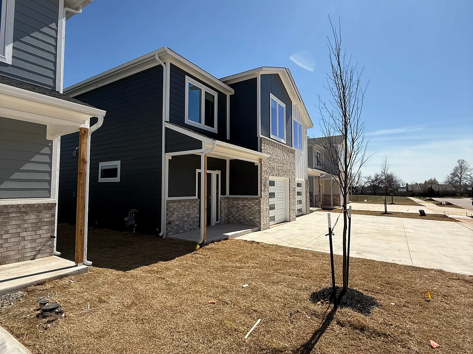 3 bed, 2.5 bath, 1700 sqft, $2,000 — Photo 4
