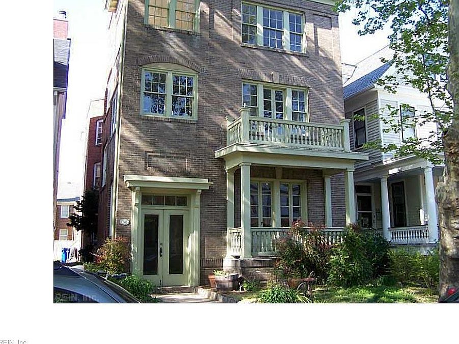 1st image of 528 Hampton Pl APT 2