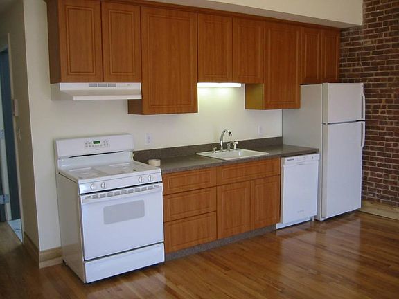 5th image of 123 W 120th St APT 2