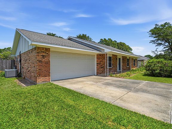 2nd image of 1408 Meadowbrook Dr