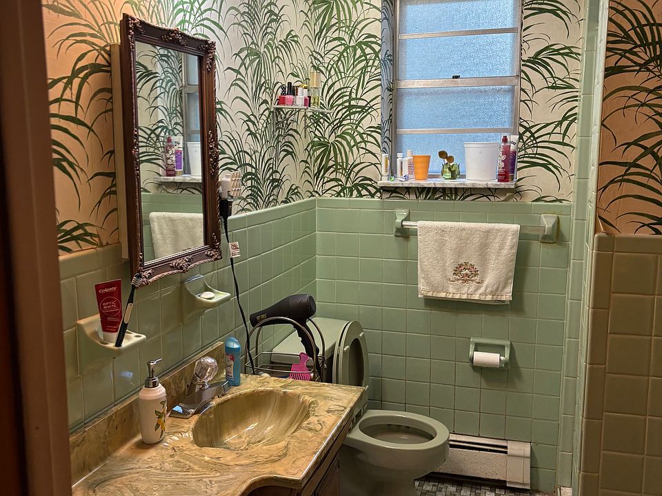 2nd image of 326 4th St