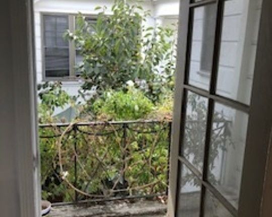 3rd image of 5152 Marathon St #5152