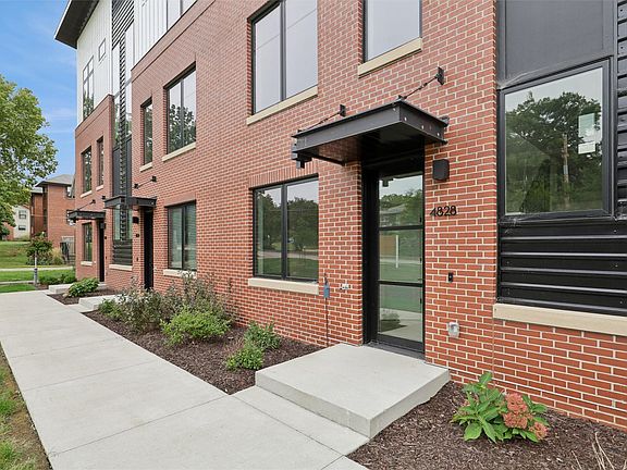 4th image of 4844 Ingersoll Ave