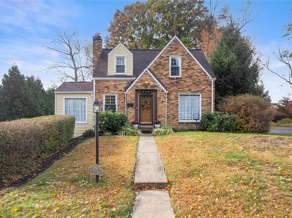 5716 Valleyview Dr, Bethel Park, PA 15102