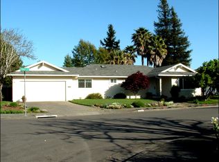 4130 Trinity Dr, Santa Rosa, CA 95405