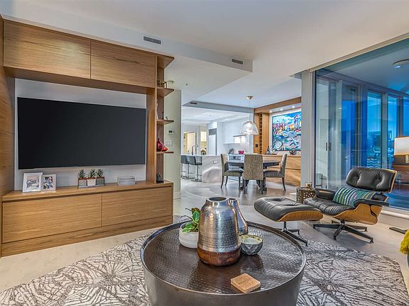 4th image of 1077 Cordova St W #2304