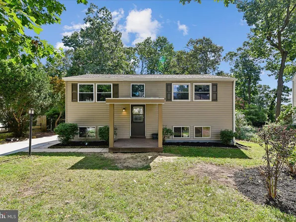 754 Hyde Park Dr, Glen Burnie, MD 21061