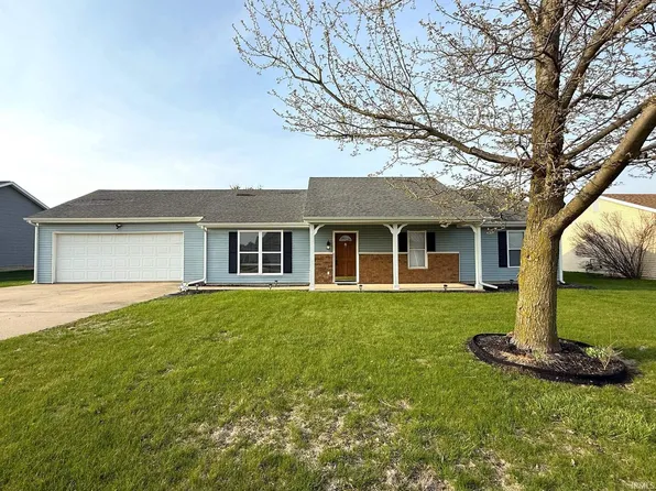 305 E Quail Dr, Oxford, IN 47971