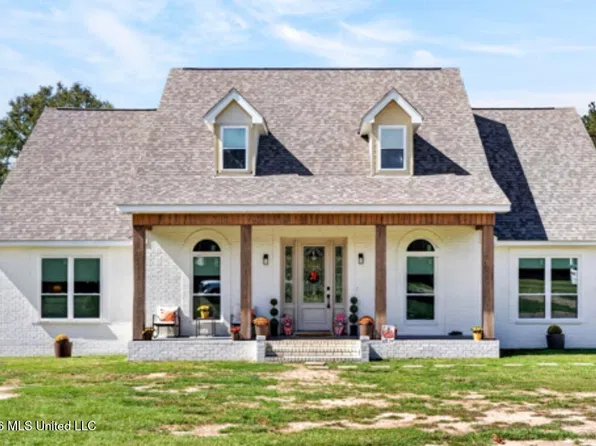 155 Burgetown Rd, Carriere, MS 39426