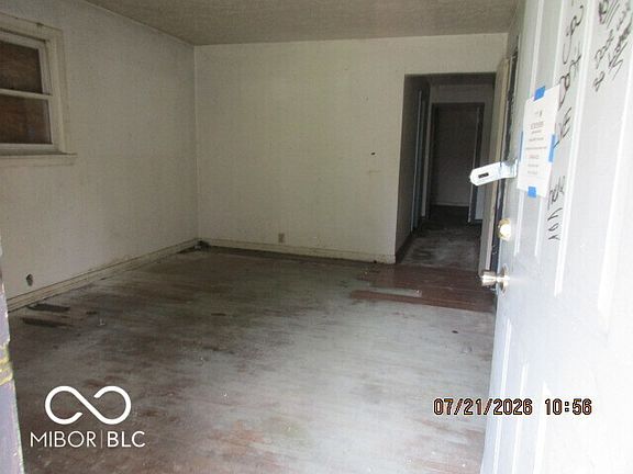 3rd image of 1636 N Alton Ave