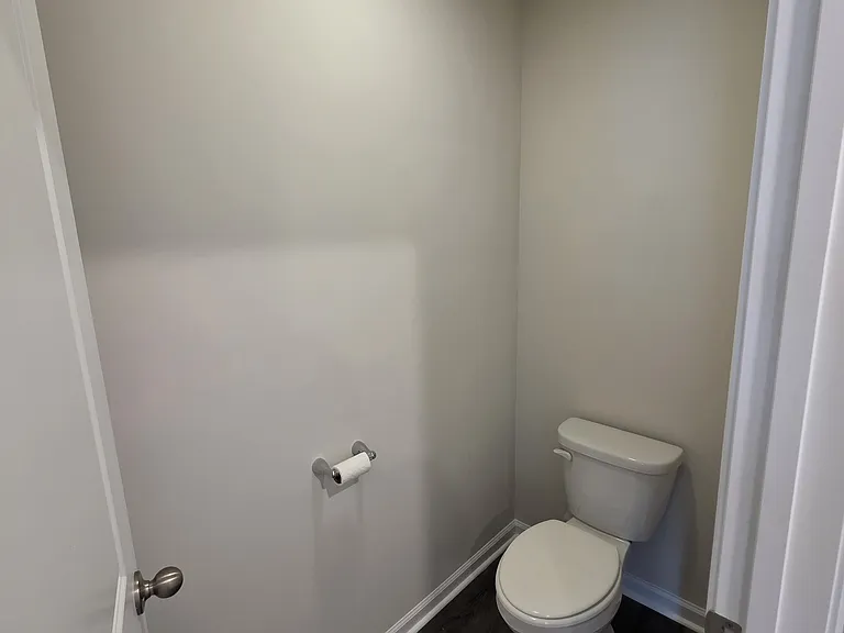 239 Londonshire Dr — Photo 6