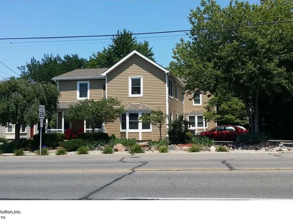 234 W Ann Arbor Trl APT 4, Plymouth, MI 48170