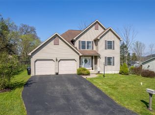 10 Apple Blossom Ln, Owego, NY 13827