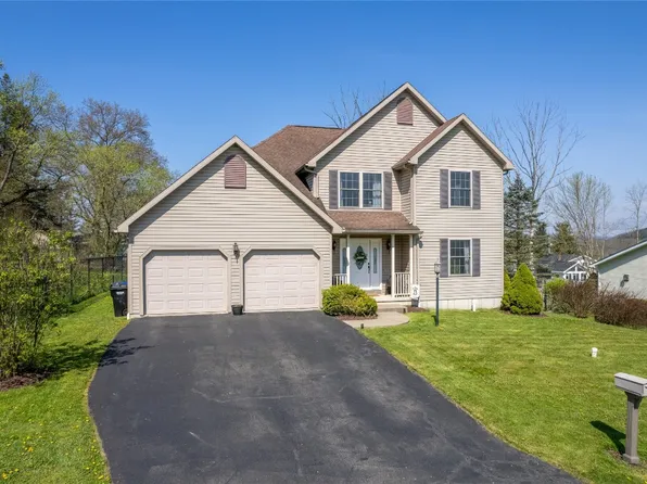 10 Apple Blossom Ln, Owego, NY 13827