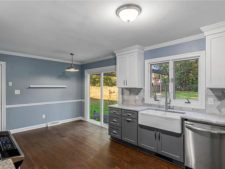 4103 Oak Hollow Dr — Photo 9