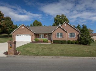 108 Beechwood Ct, Kingsport, TN 37663