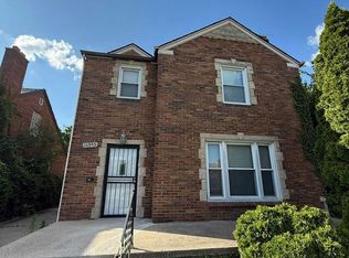 11545 Kenmoor St, Detroit, MI