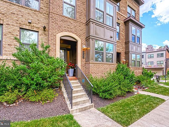 3rd image of 3163 Virginia Bluebell Ct