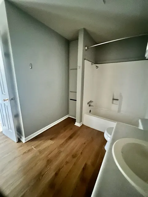 1 bed, 720 sqft, $800 — Photo 3