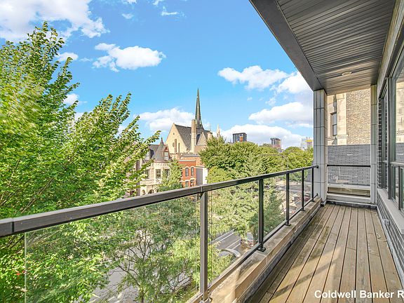 3rd image of 1639 W Warren Blvd #3