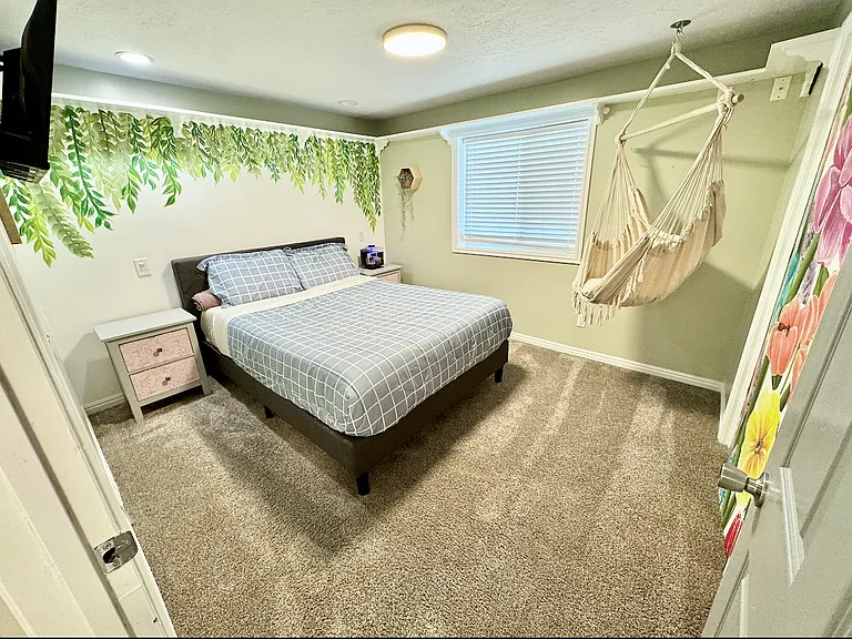 4393 S 2875 W — Photo 36
