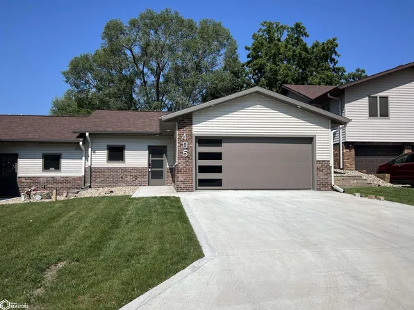 405 E Valley Dr, Carroll, IA 51401