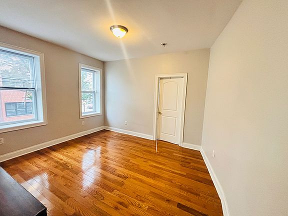 5th image of 67 Stuyvesant Ave #6E