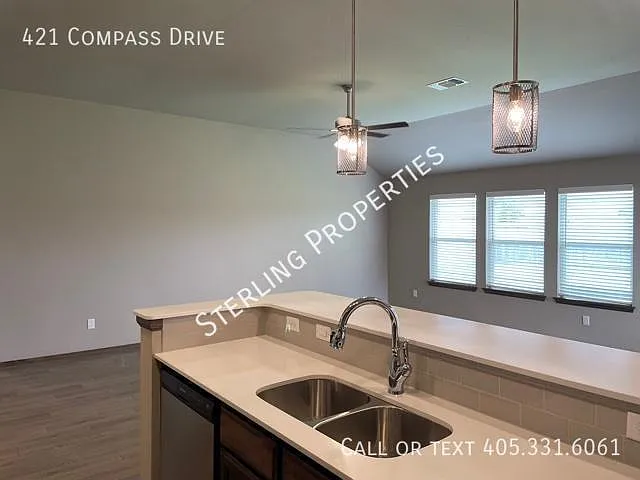 421 Compass Dr — Photo 11