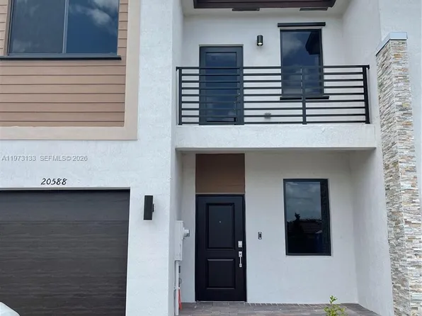 20564 NE 5th Pl, Miami, FL 33179