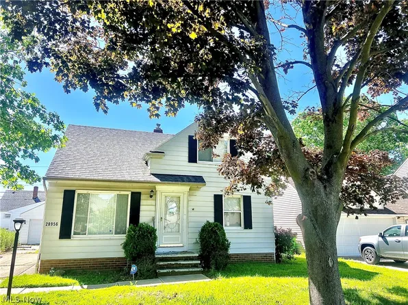 28956 Weber Ave, Wickliffe, OH 44092