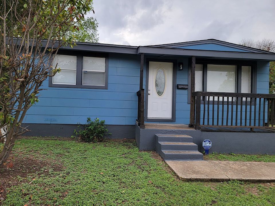 1st image of 2604 Terrace Dr #A