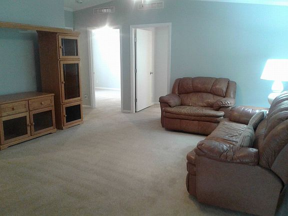 5th image of 4725 NW 19th St #383