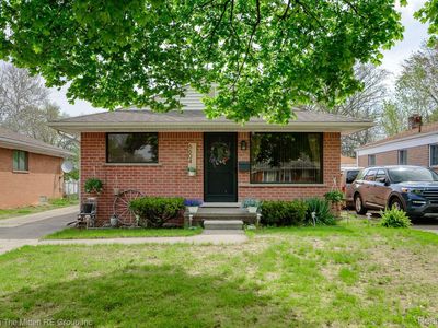 6604 Colonial St, Dearborn Heights, MI, 48127
