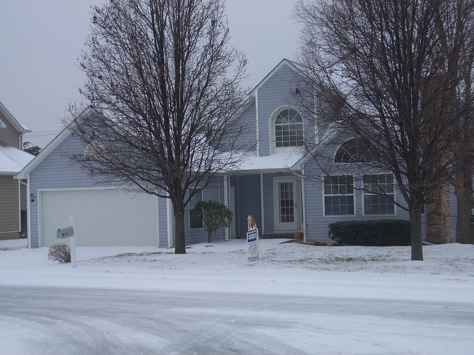 1st image of 3812 Churchill Dr