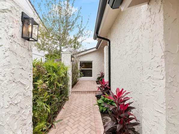 6443 Pond Apple Road, Boca Raton, FL 33433