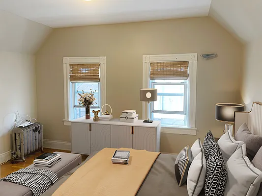 Rented by Compass | media 10