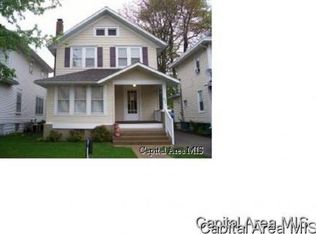 915 S Grand Ave W, Springfield, IL 62704