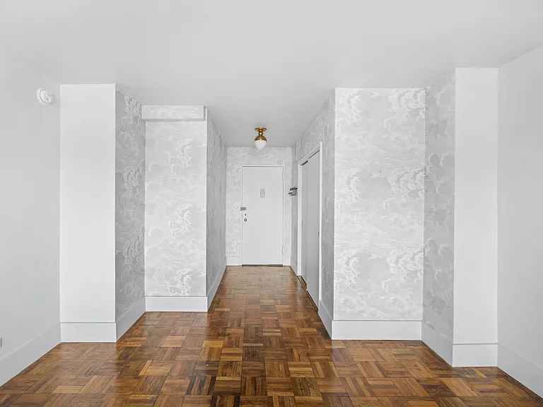14 Horatio St #12K — Photo 9