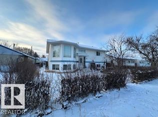 13132 132nd St NW, Edmonton, AB T5L 1R7