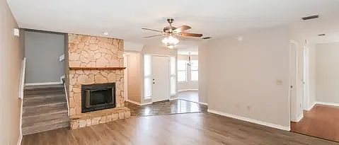 5th image of 11815 High Plains Dr E