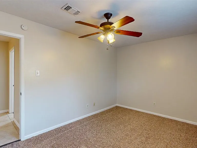 1004 Verde Dr #B — Photo 6