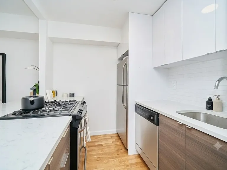 298 Mulberry St #6H — Photo 3