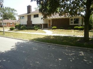 134 E Adams St, Elmhurst, IL 60126