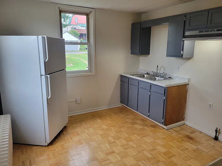 1359 Franklin St #2 — Photo 9