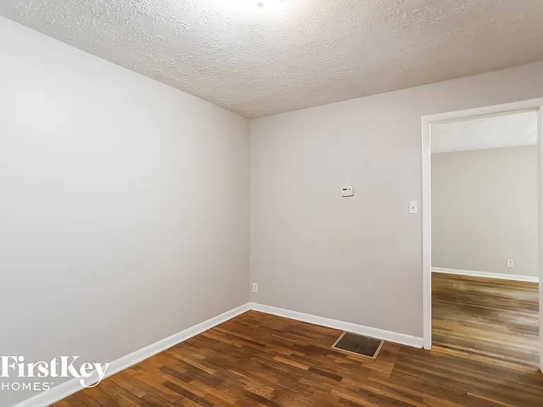 727 Alfred Rd NW — Photo 14