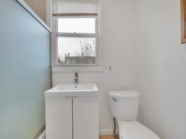 811 Montgomery Street image 15 of 17