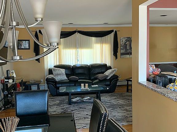 5th image of 3818 Carrel Blvd