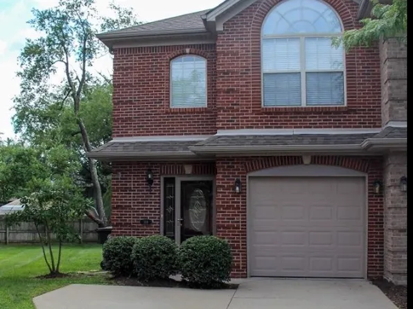 301 Broadleaf Ln, Lexington, KY 40503