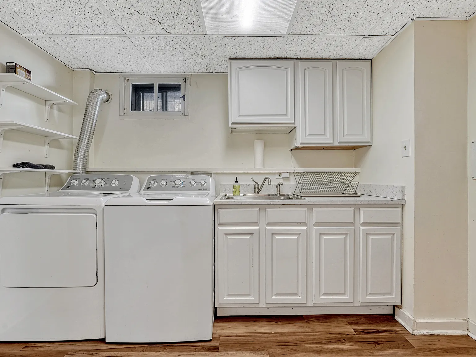 1445 S Lincoln St — Photo 4